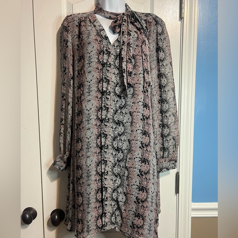 CeCe Neck Bow Dress – Size 10 🎀✨